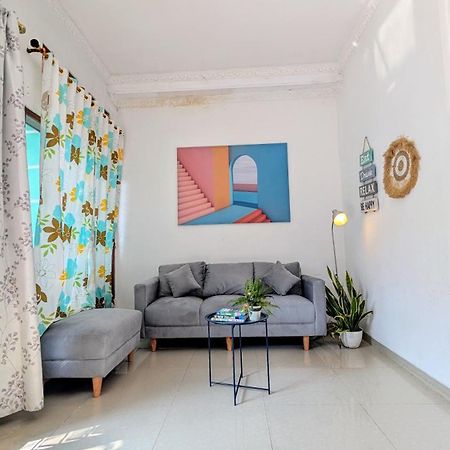 Homey Guesthouse Kertajaya 泗水 外观 照片
