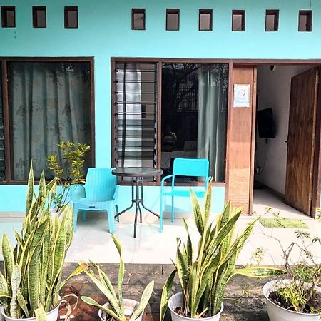 Homey Guesthouse Kertajaya 泗水 外观 照片